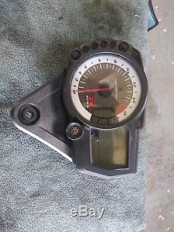 06-09 GSXR 600 750 SPEEDO TACH GAUGES DISPLAY CLUSTER SPEEDOMETER 13k miles