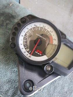 06-09 GSXR 600 750 SPEEDO TACH GAUGES DISPLAY CLUSTER SPEEDOMETER 13k miles