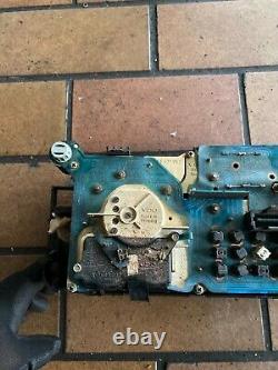 Audi 80 B2 instrument cluster speedometer speedometer unit speedometer 81117331 220 km/h