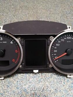 Instrument instrument cluster Audi Q7 TDI speedometer instrument cluster 4L0920931A