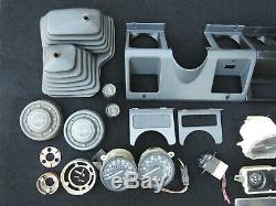 Jeep Wrangler Yj 1987-1995 Jp Bezel Instruments Horn Buttons T-case Handles Etc