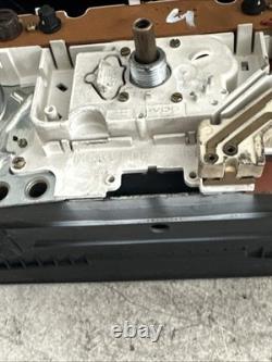 Mercedes Benz speedometer speedometer instrument cluster cockpit 87001131